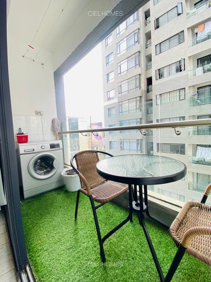 1 Bed Apartment with Swimming Pool at Wood Avenue - 14