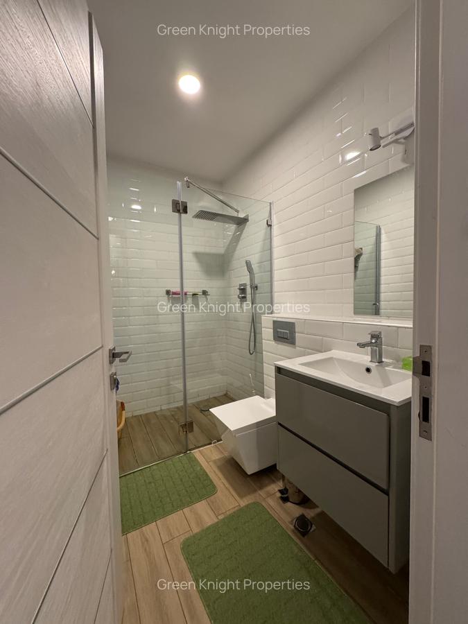 Serviced 2 Bed Apartment with En Suite in Lavington - 10