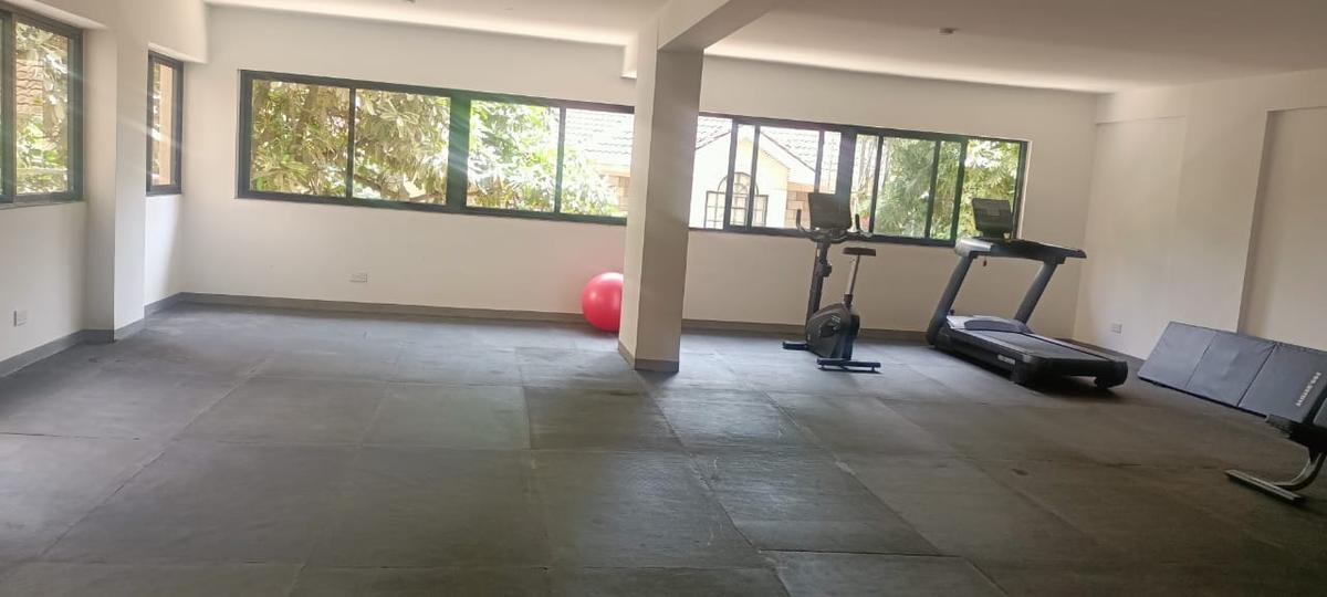 3 Bed Apartment with En Suite in Lavington - 15