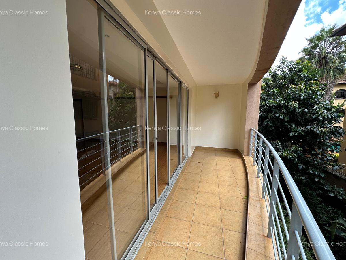 4 Bed Apartment with En Suite at Lavington - 5
