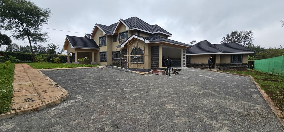 5 Bed Townhouse with En Suite at Windy Ridge - 2