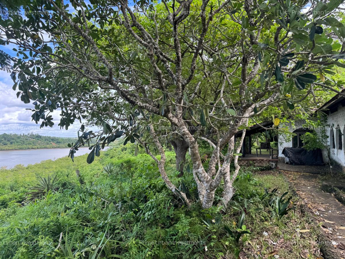 8,093.72 m² Land in Mtwapa - 8