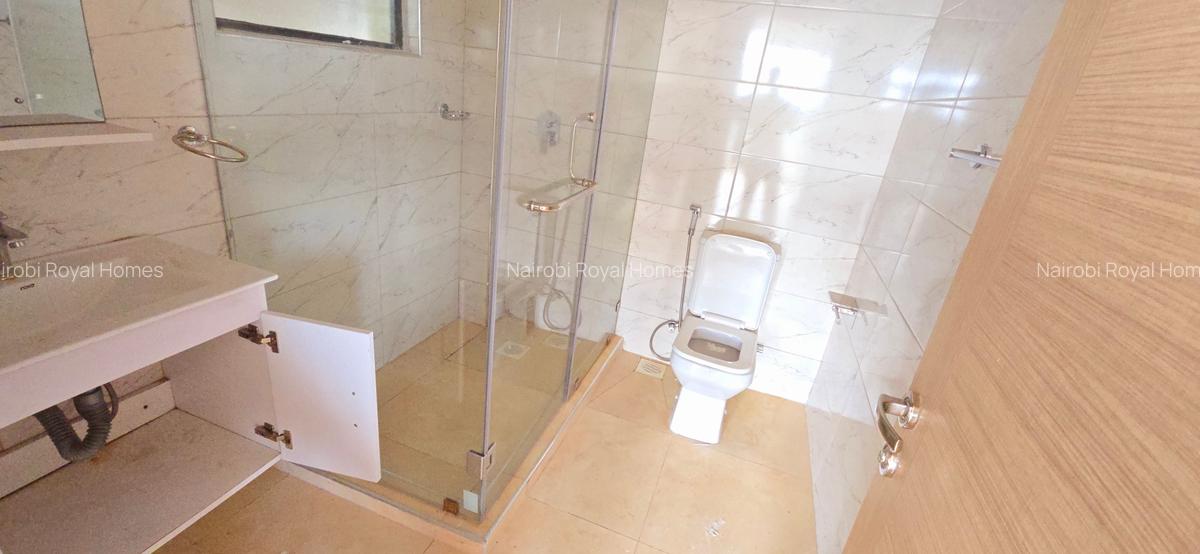 4 Bed Apartment with En Suite at Parklands Avenue - 5