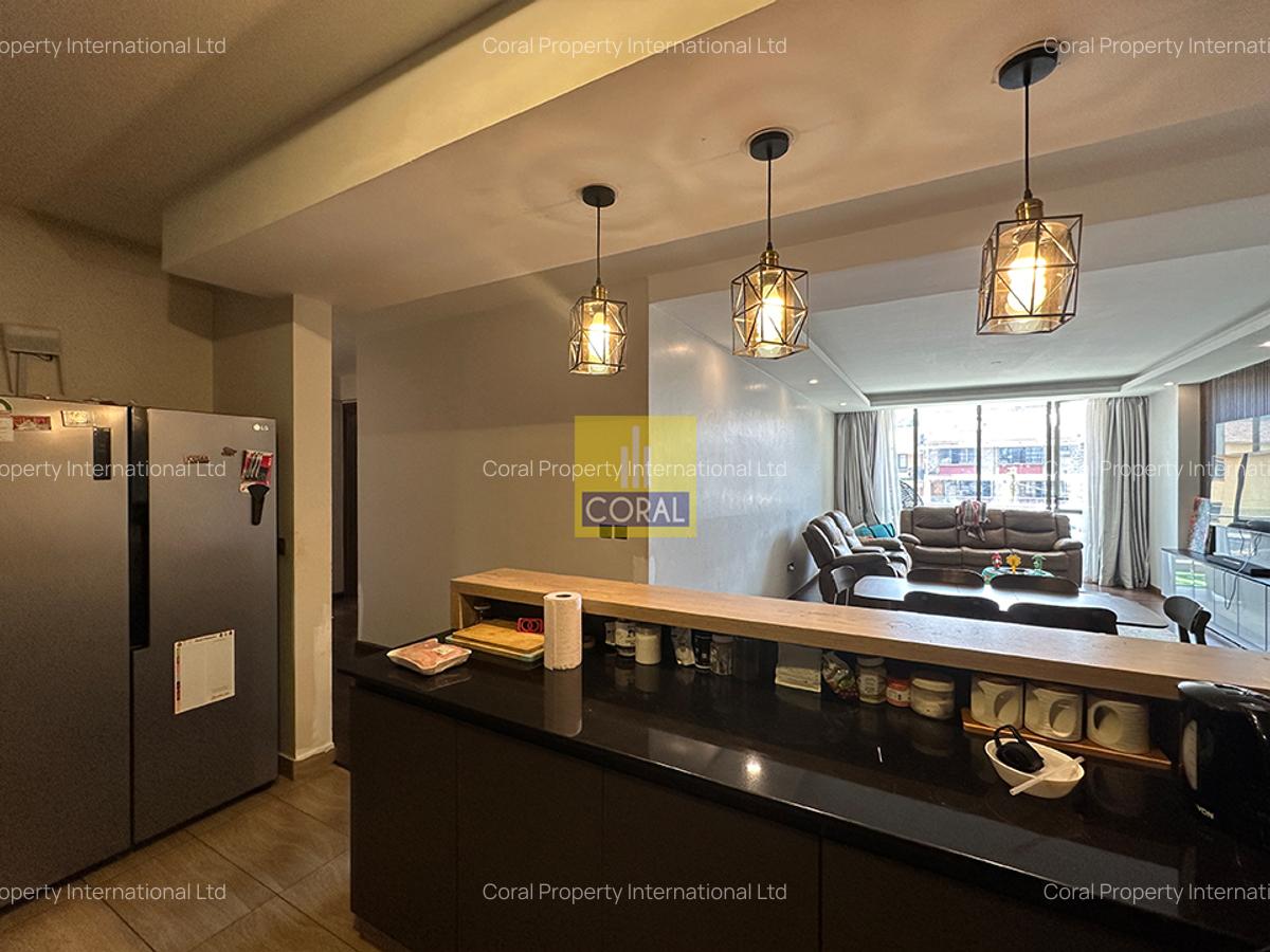 3 Bed Apartment in Brookside - 6