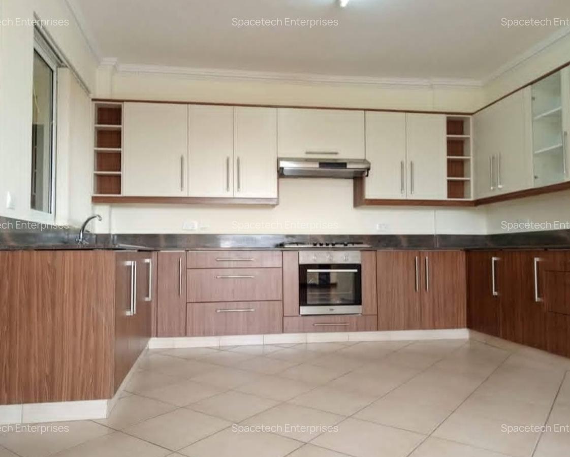 3 Bed Apartment with En Suite in Westlands Area - 3