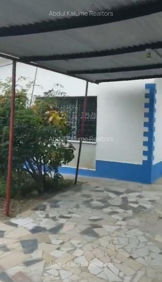 2 Bed House with En Suite at Bamburi - 10