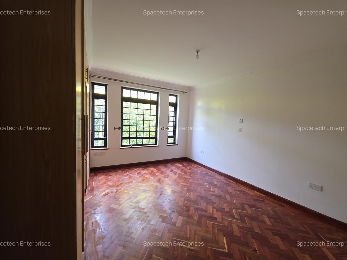 4 Bed Townhouse with En Suite in Karen - 9