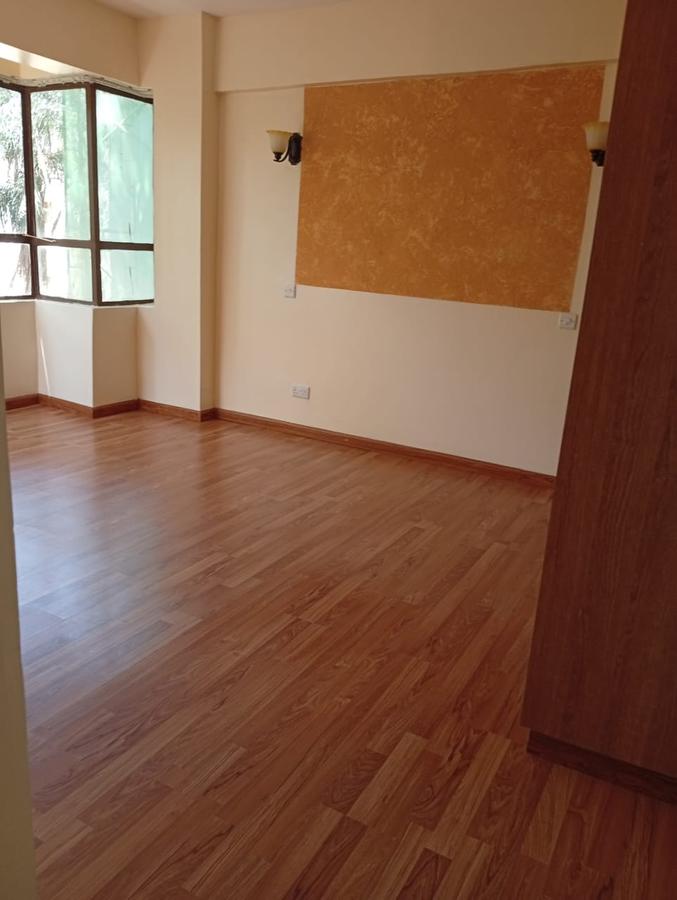 1 Bed Apartment with En Suite in Kilimani - 5