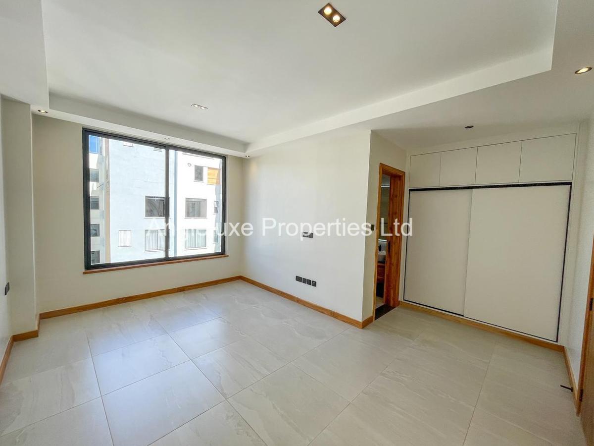 4 Bed Apartment with En Suite at Peponi Road - 6