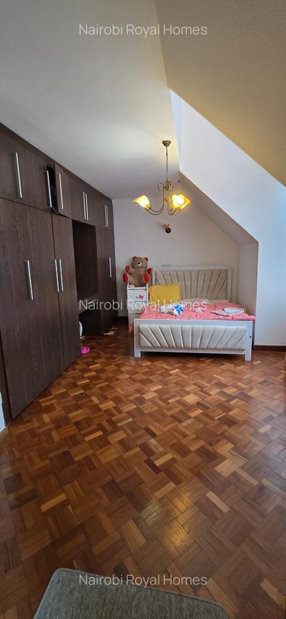 5 Bed Townhouse with En Suite at Chalbi Drive - 8