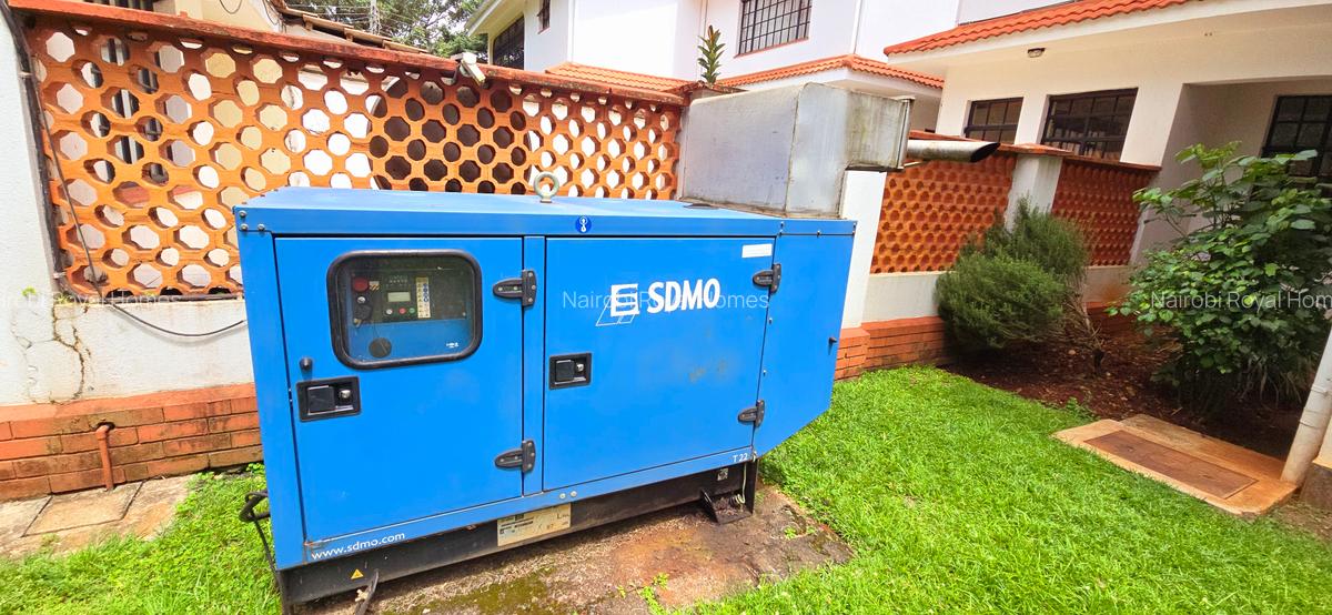 4 Bed Townhouse with En Suite at Mugumo Road - 18