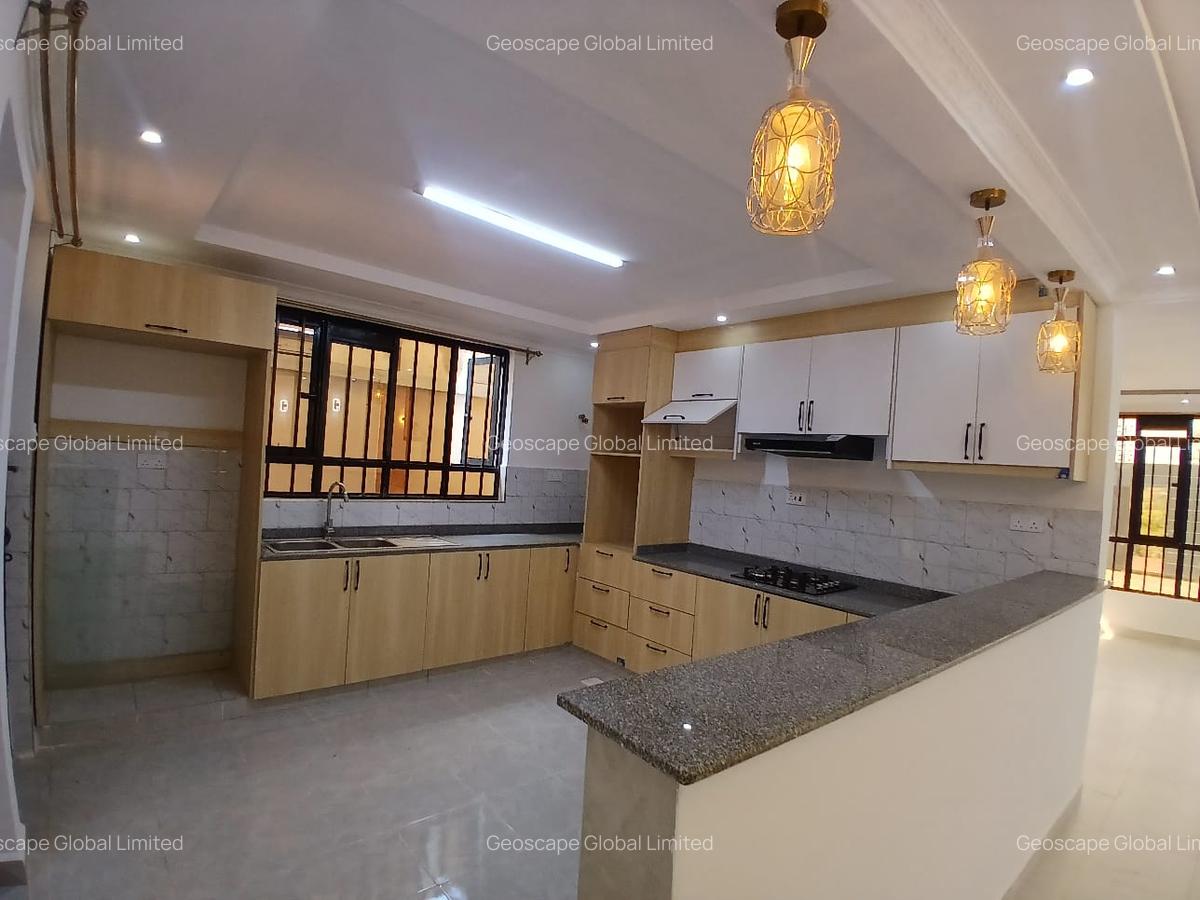 4 Bed House with En Suite in Ruiru - 11