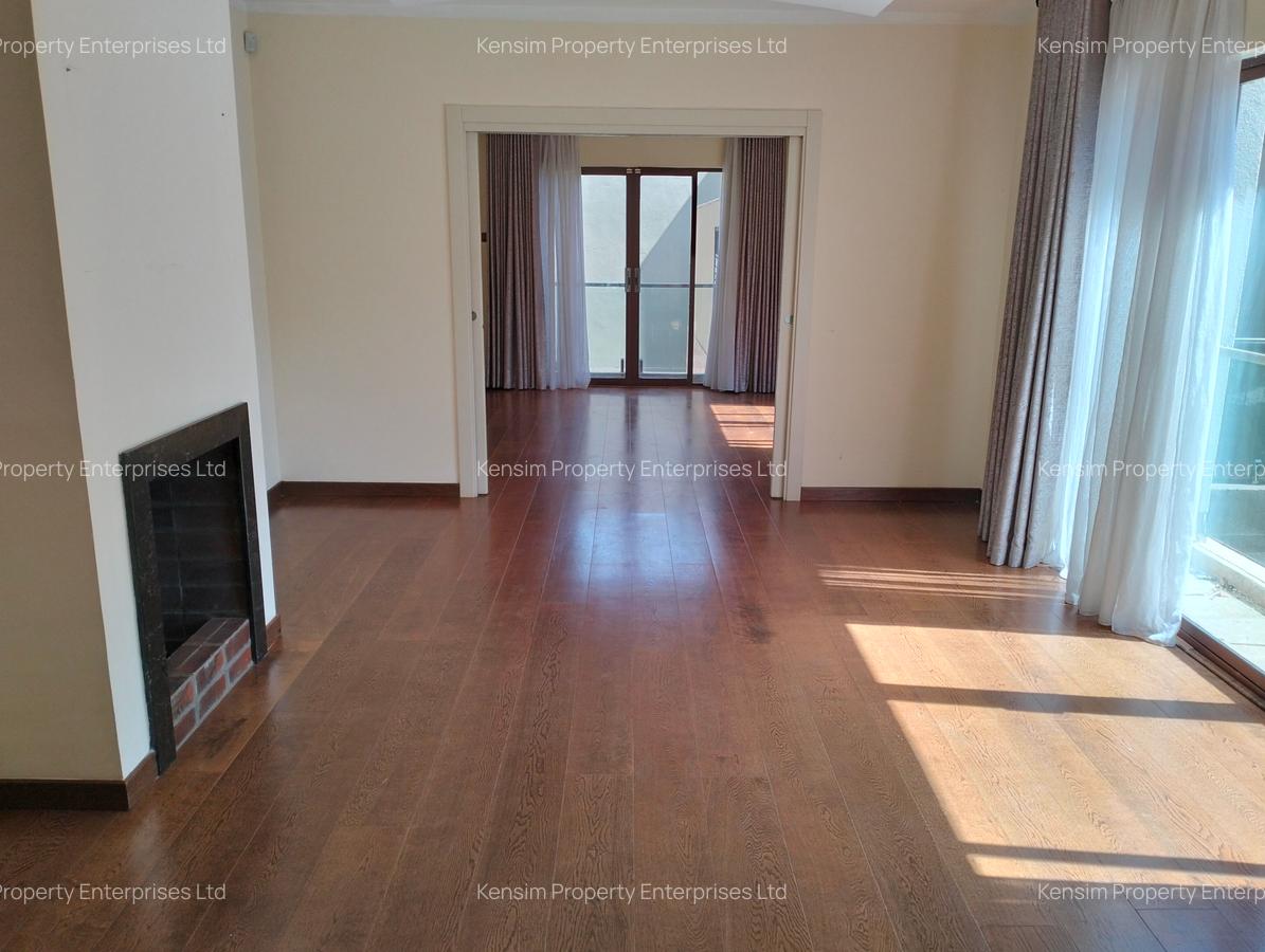 5 Bed Townhouse with En Suite in Lavington - 14