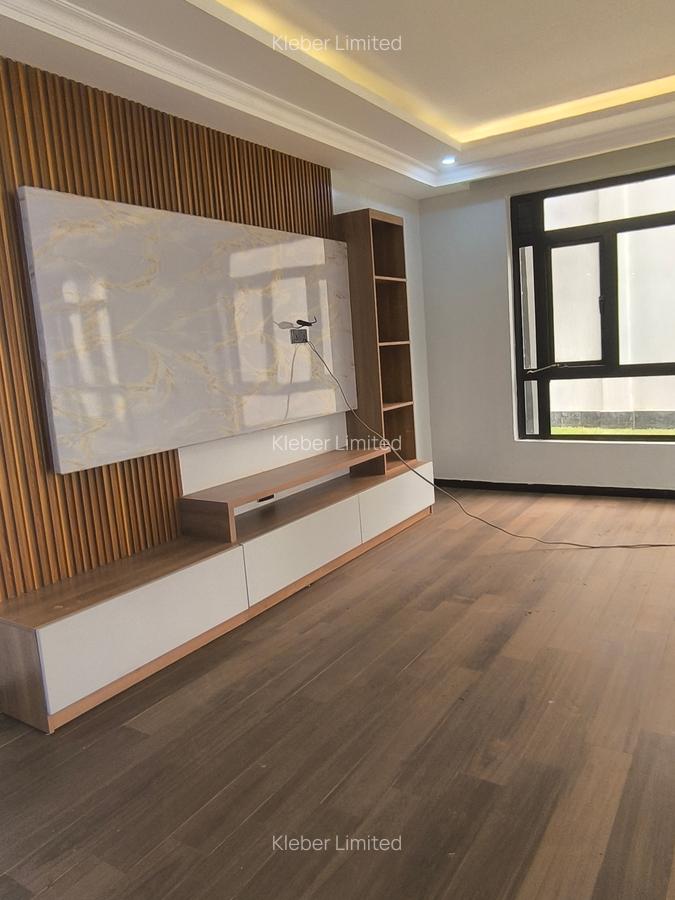 5 Bed Villa with En Suite in Ruiru - 6