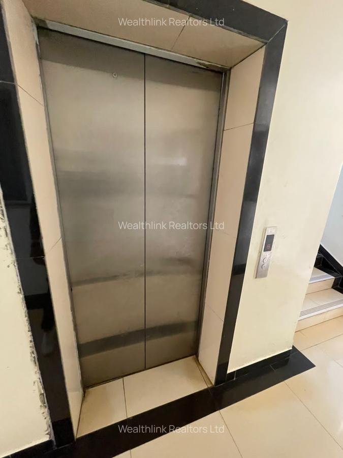 3 Bed Apartment with Swimming Pool in Kilimani - 11