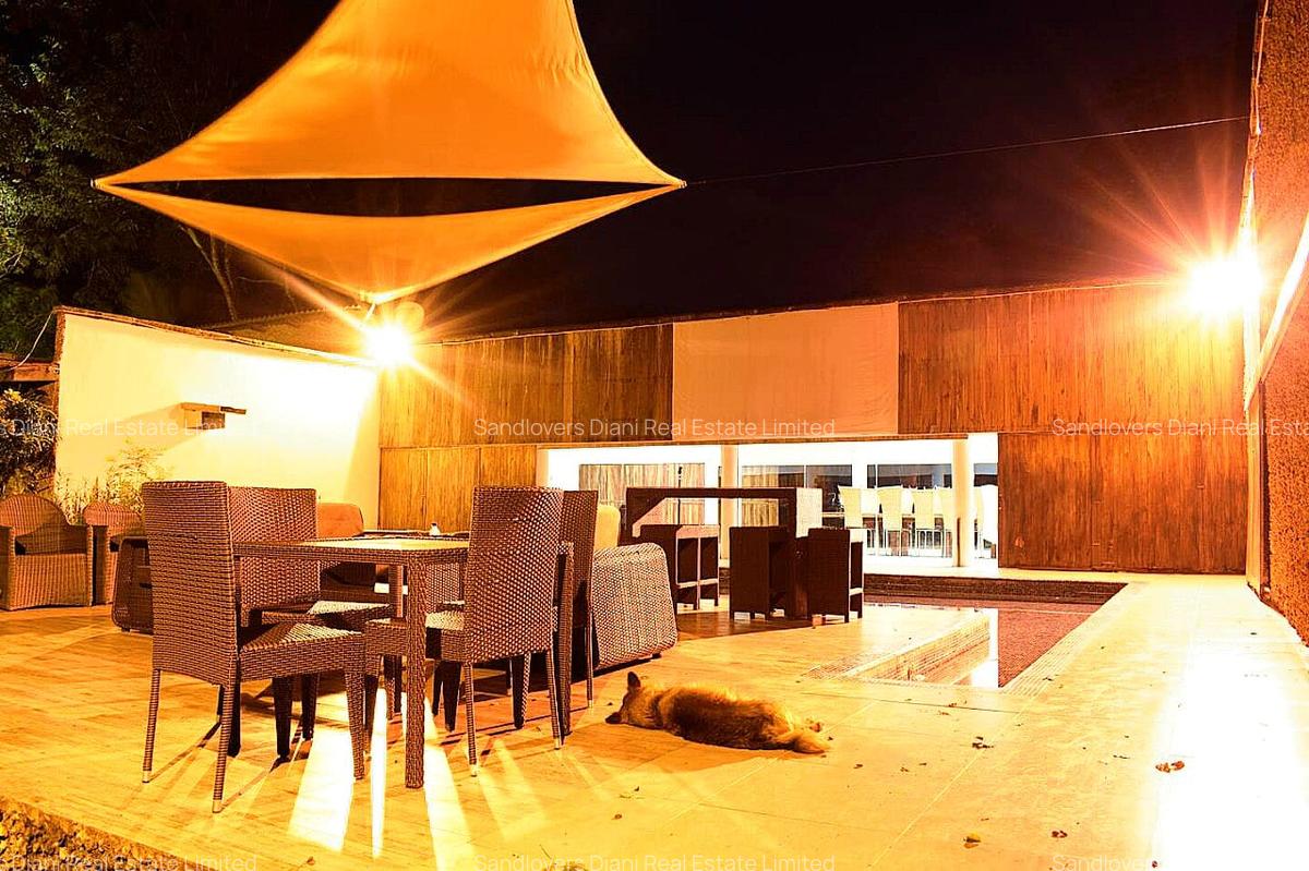 5 Bed Villa with En Suite in Diani - 12