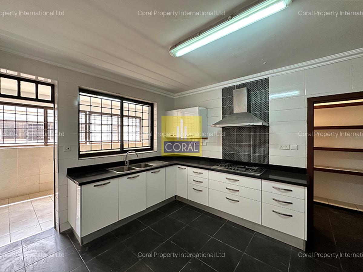 3 Bed Apartment in Parklands - 3