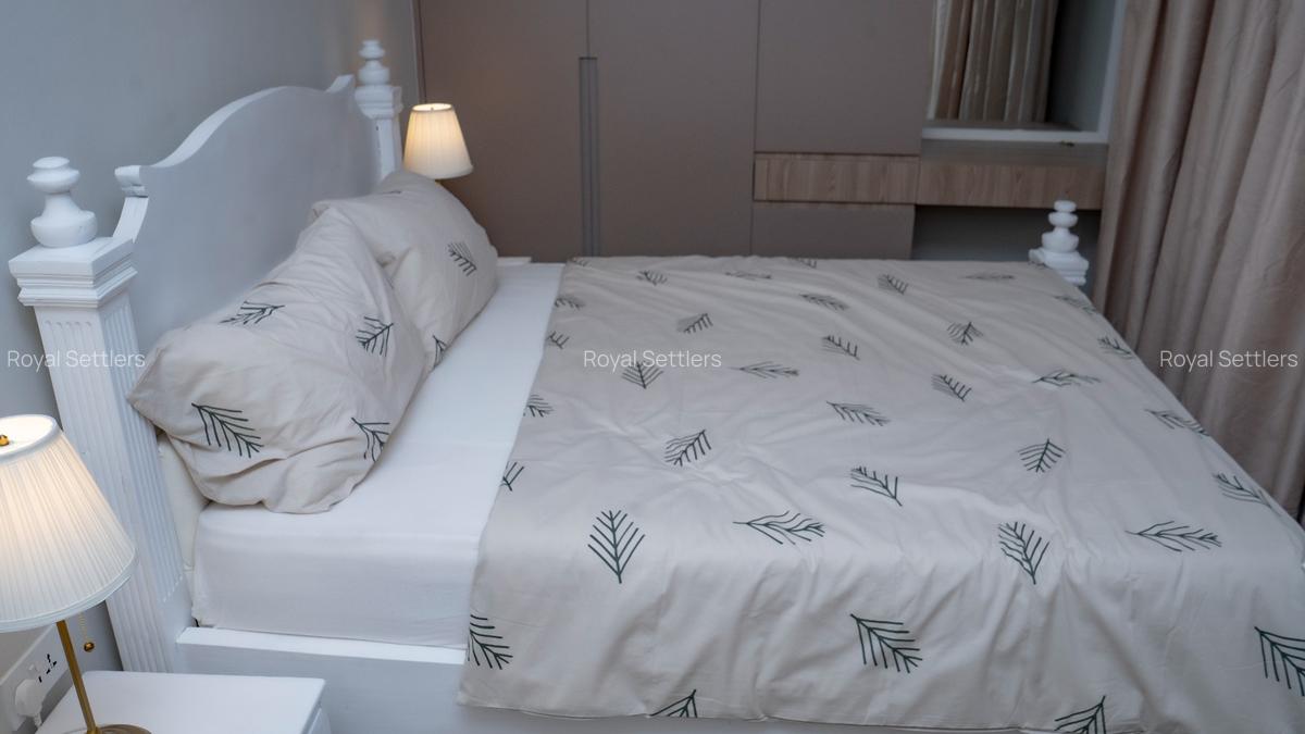 Serviced 2 Bed Apartment with En Suite at Red Hill - 7