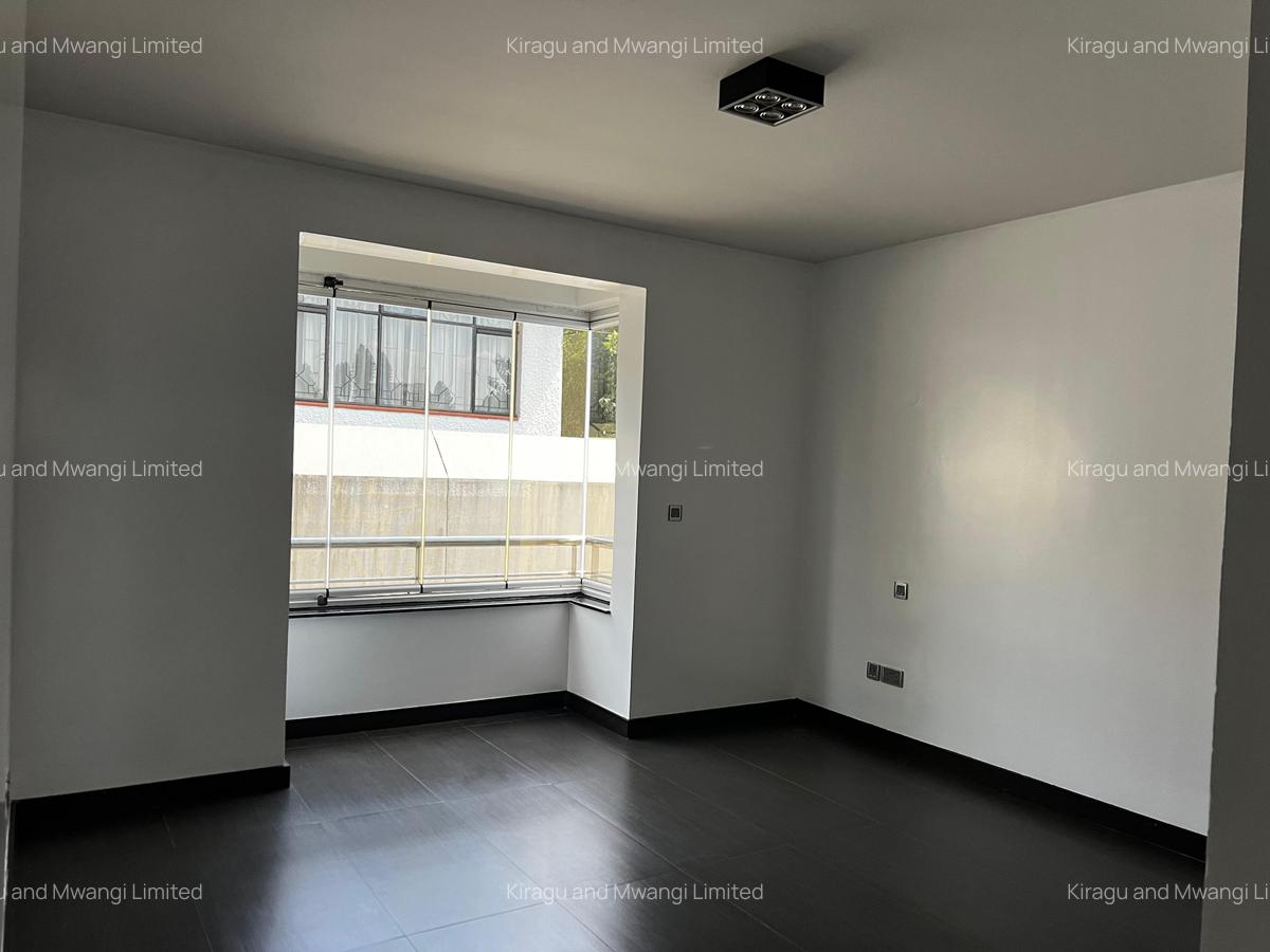 3 Bed House with En Suite at Riverside Pearl - 12