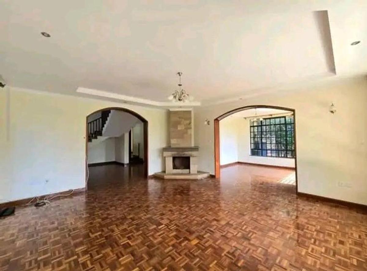 4 Bed Townhouse with En Suite in Lavington - 4