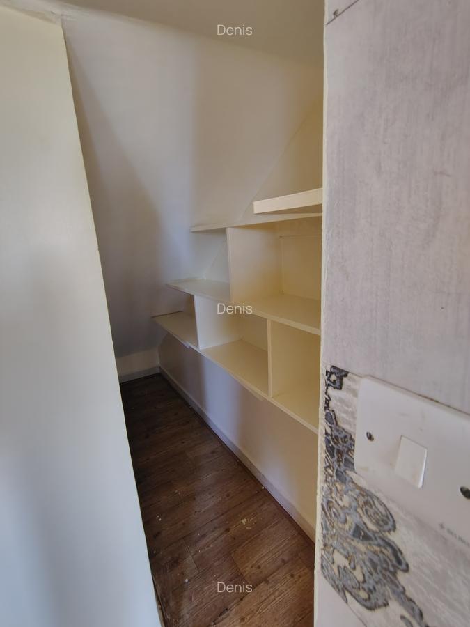 3 Bed Townhouse with En Suite at Wangige - 7