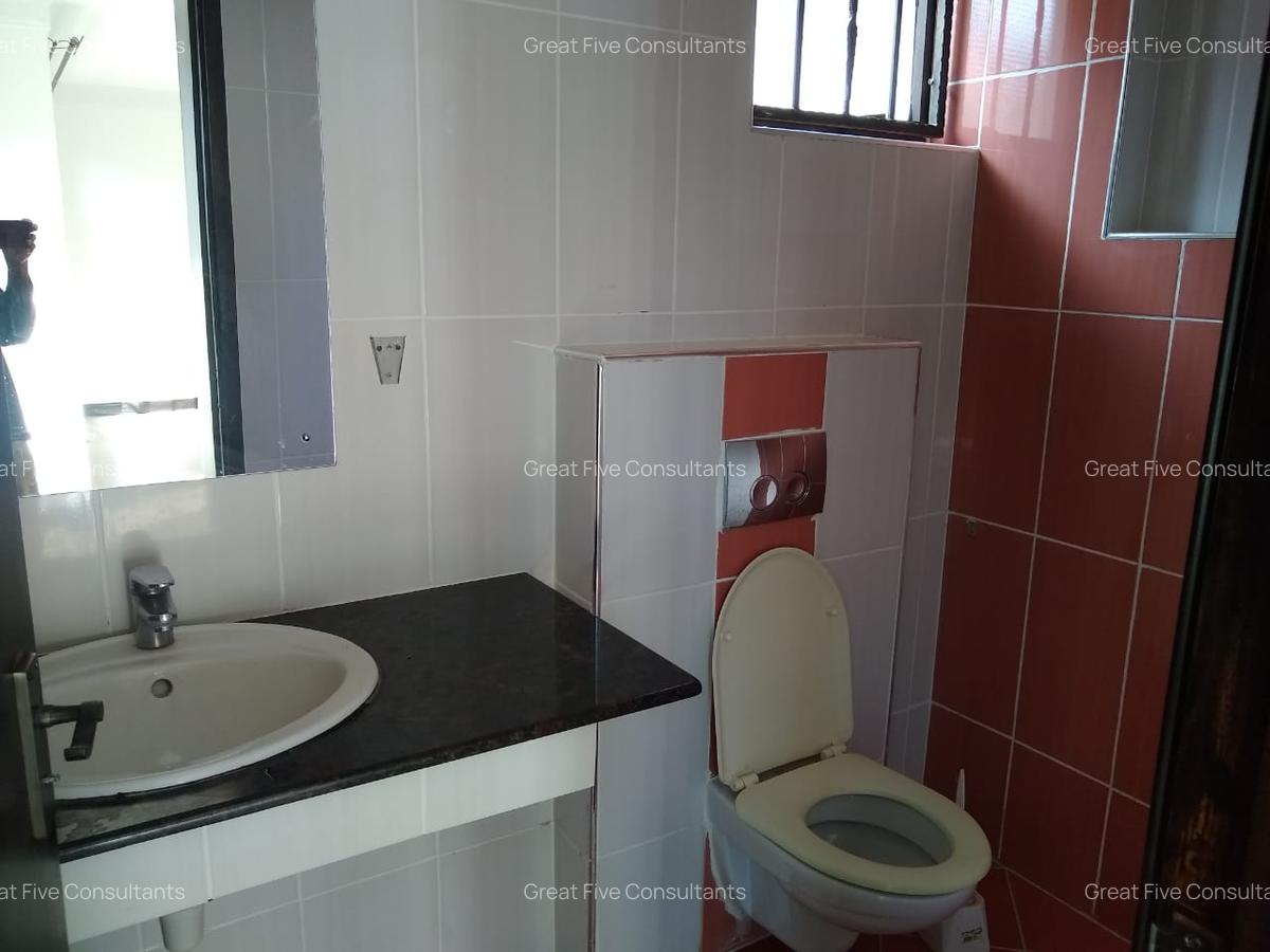 5 Bed Villa with Garden in Kitisuru - 15