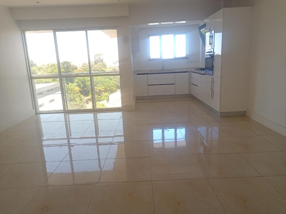 Serviced 1 Bed Apartment with En Suite in Westlands Area - 9