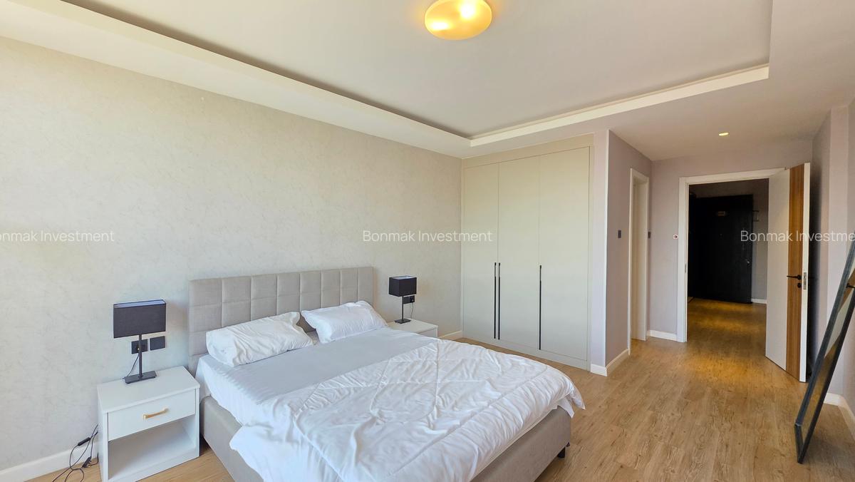 Furnished 2 Bed Apartment with En Suite at Brookside Drive. - 16