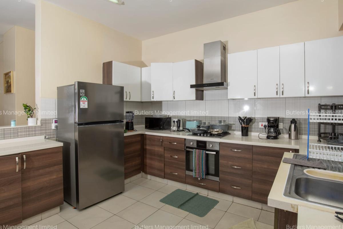 Serviced 2 Bed Apartment with En Suite in Westlands Area - 6