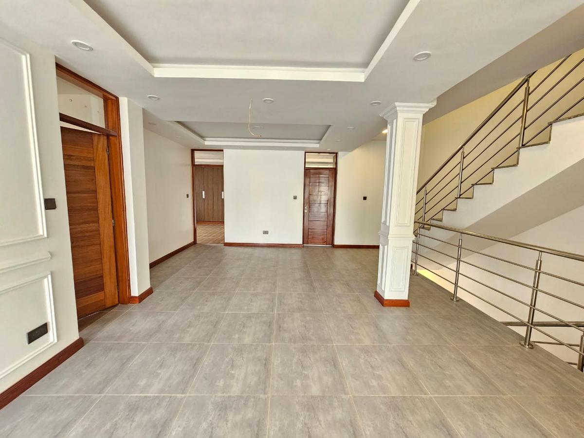 5 Bed House with En Suite in Kitisuru - 16