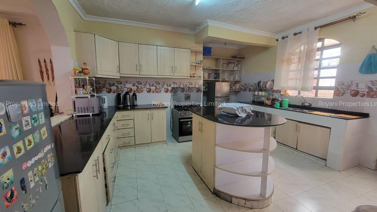 5 Bed House with En Suite in Kamakis - 4