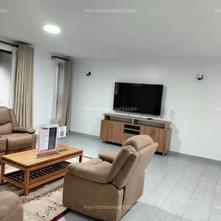 3 Bed Apartment with En Suite in Lavington - 19