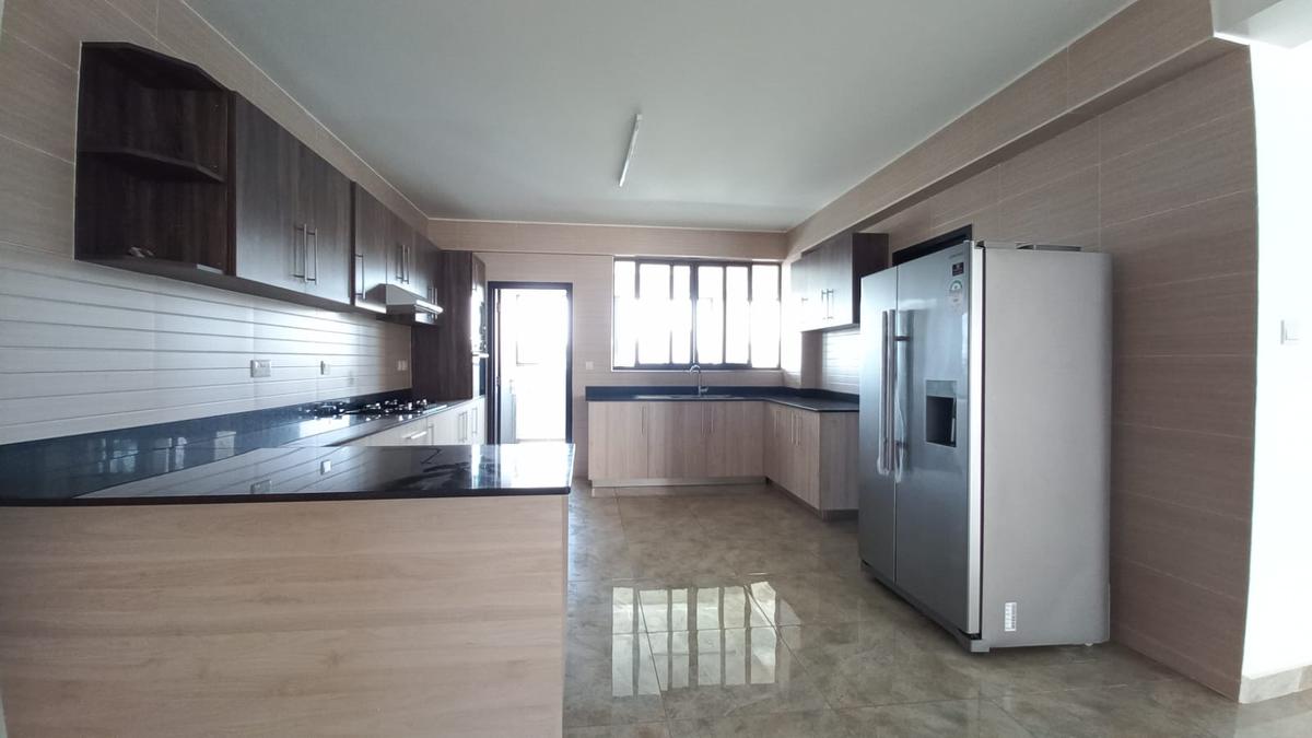 4 Bed Apartment with En Suite in General Mathenge - 4