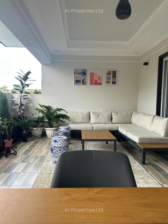 3 Bed Apartment with En Suite in Riverside - 13