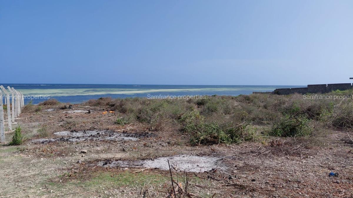 2 ac Residential Land at Jacaranda - 6