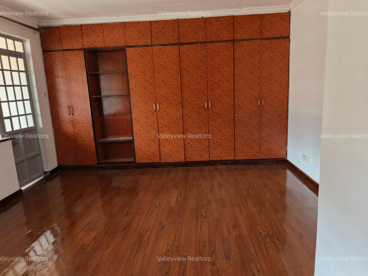 4 Bed Townhouse with En Suite at Kileleshwa - 15