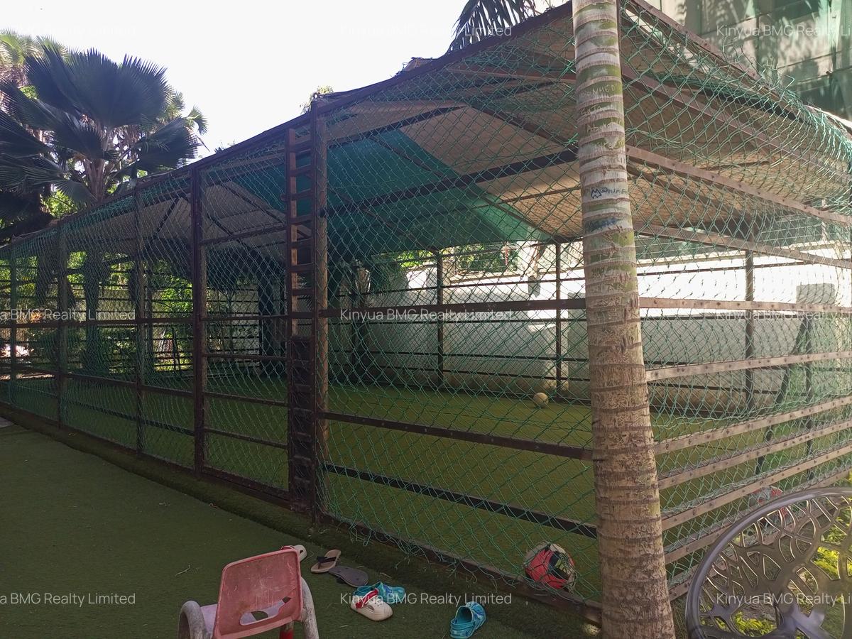 Serviced 3 Bed Apartment with En Suite in Nyali Area - 2