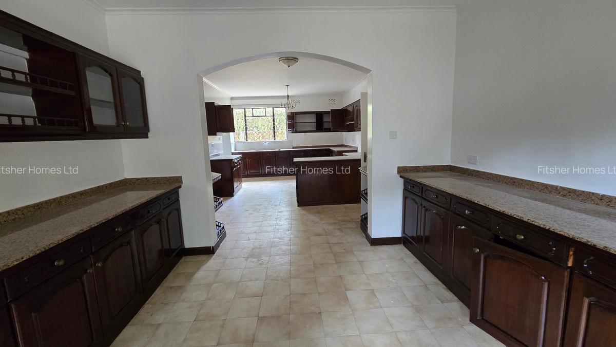 6 Bed House with En Suite in Kilimani - 8