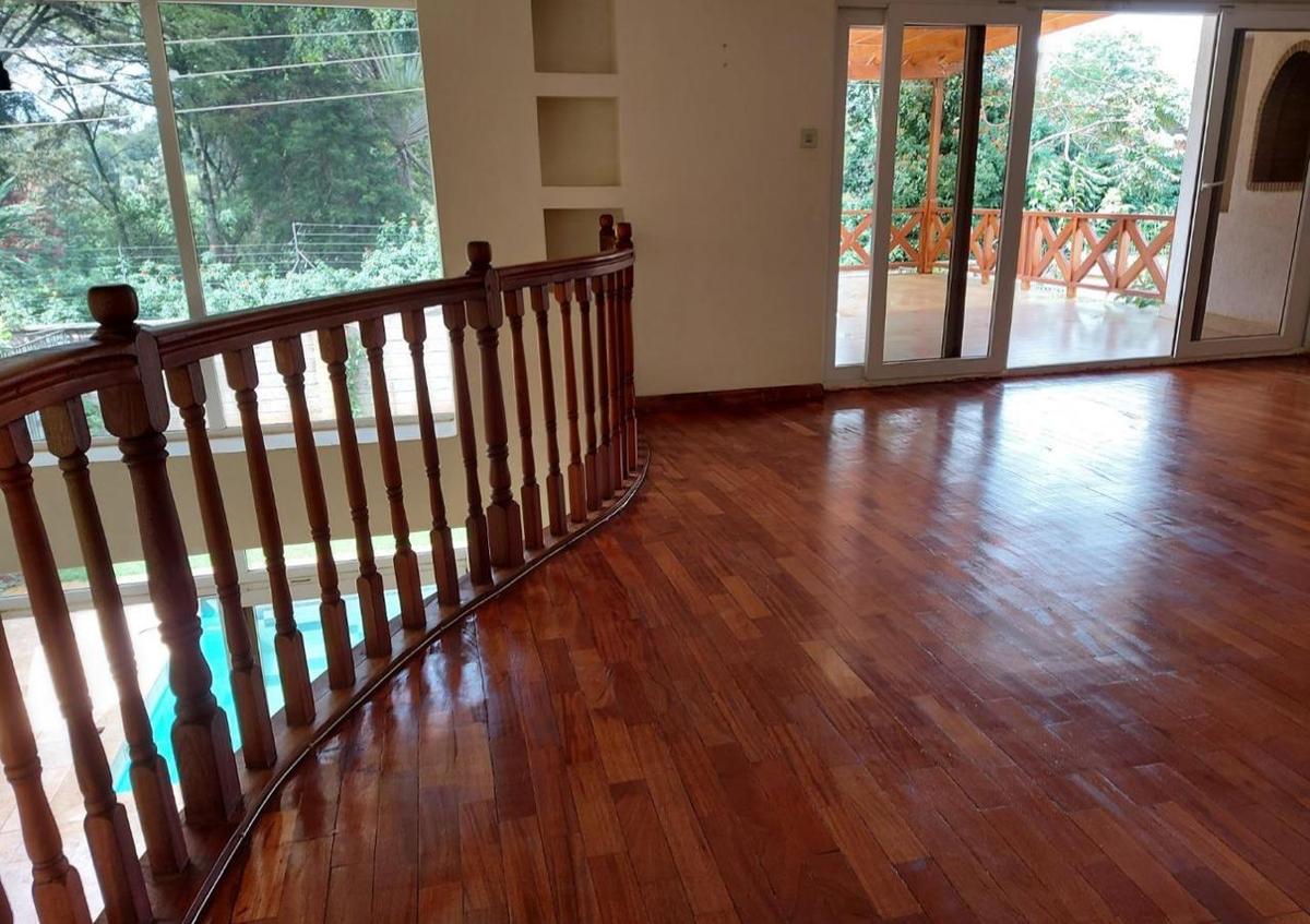 5 Bed Townhouse with En Suite at Lavington - 14