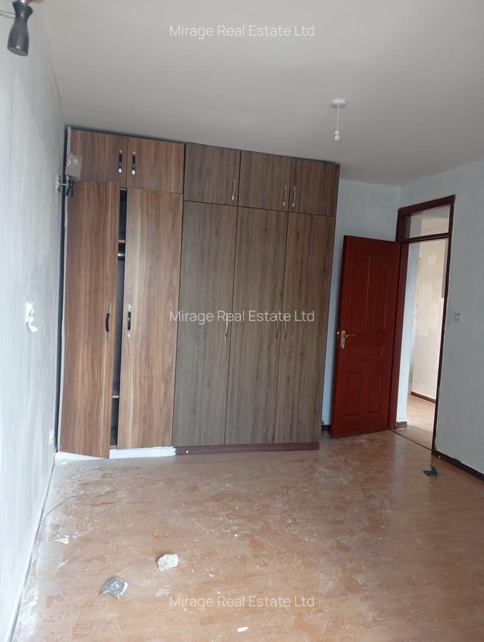 1 Bed Apartment with En Suite in Lavington - 4