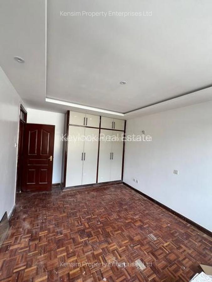 4 Bed Townhouse with En Suite in Lavington - 5