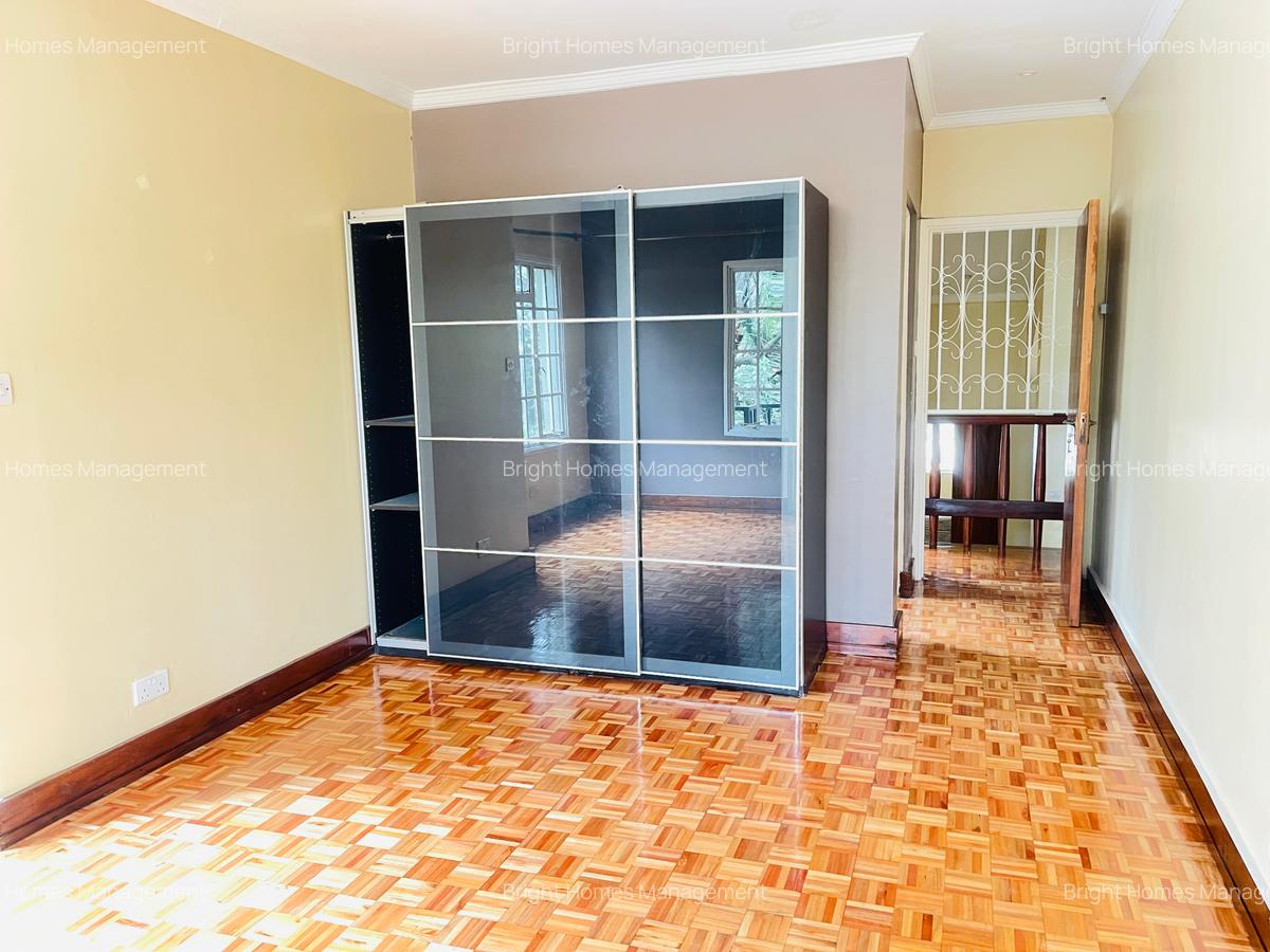 4 Bed House with En Suite in Gigiri - 11