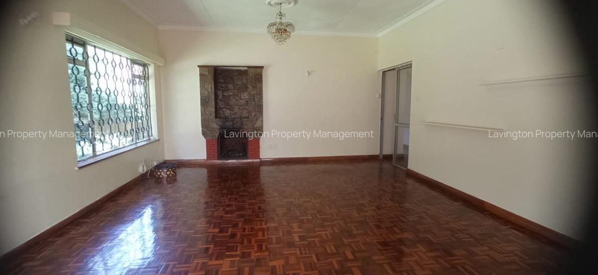 4 Bed Townhouse with En Suite at Lavington Green - 6