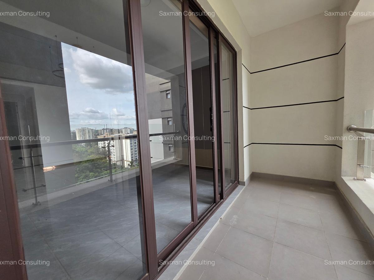 2 Bed Apartment with En Suite in Riverside - 16