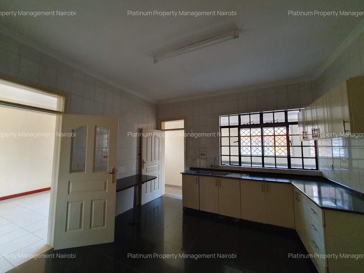 4 Bed Apartment with En Suite in General Mathenge - 5