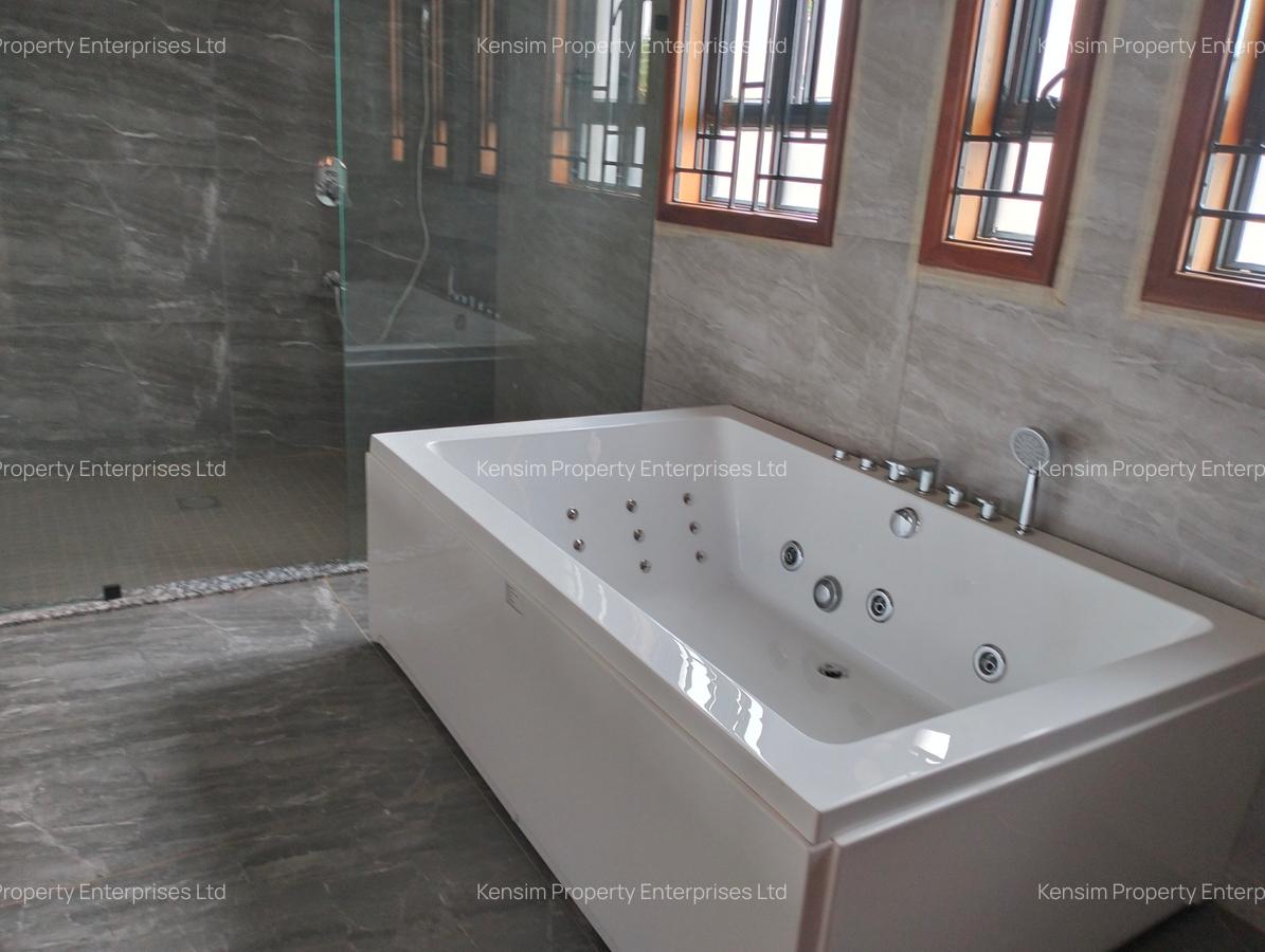 6 Bed Townhouse with En Suite in Lavington - 7