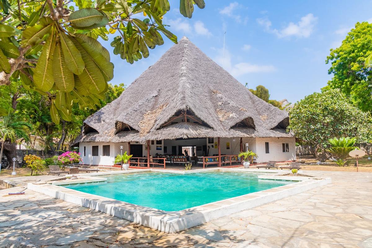 4 Bed House with En Suite in Malindi - 1