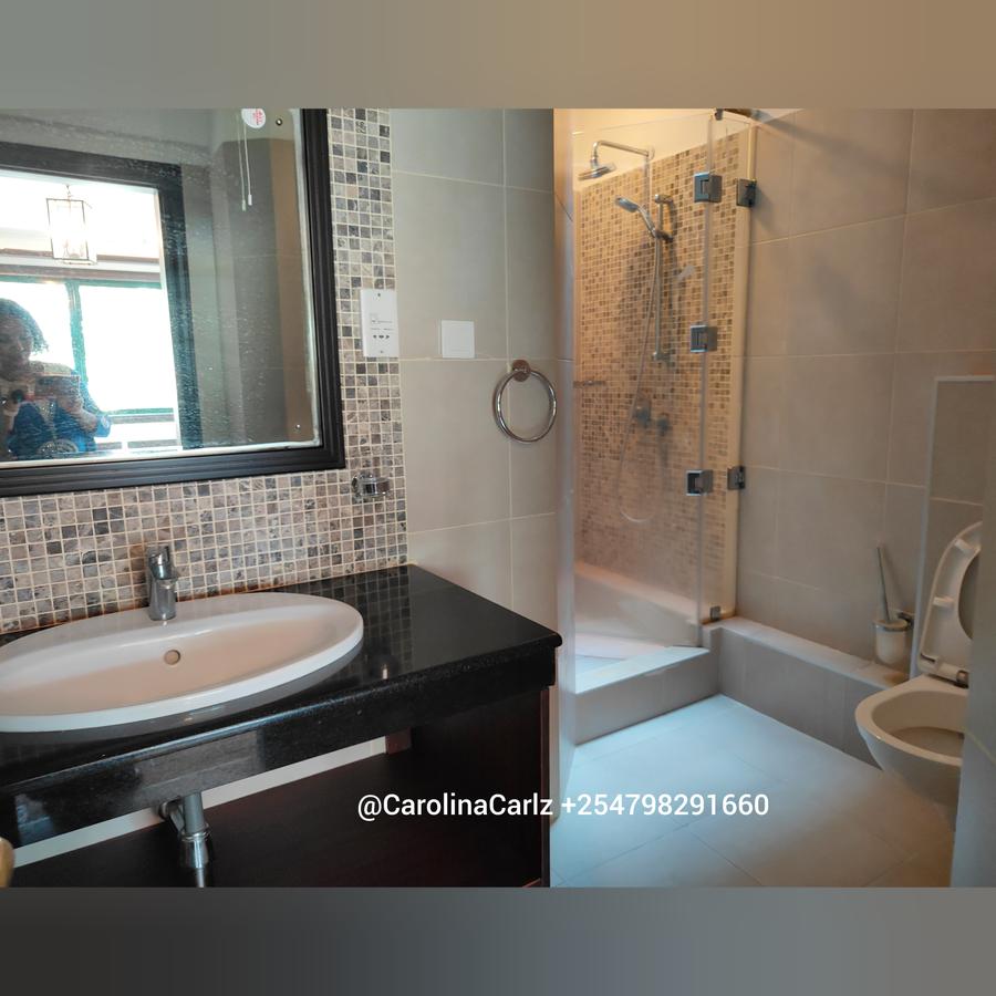 4 Bed Townhouse with En Suite at Brookside Drive - 20