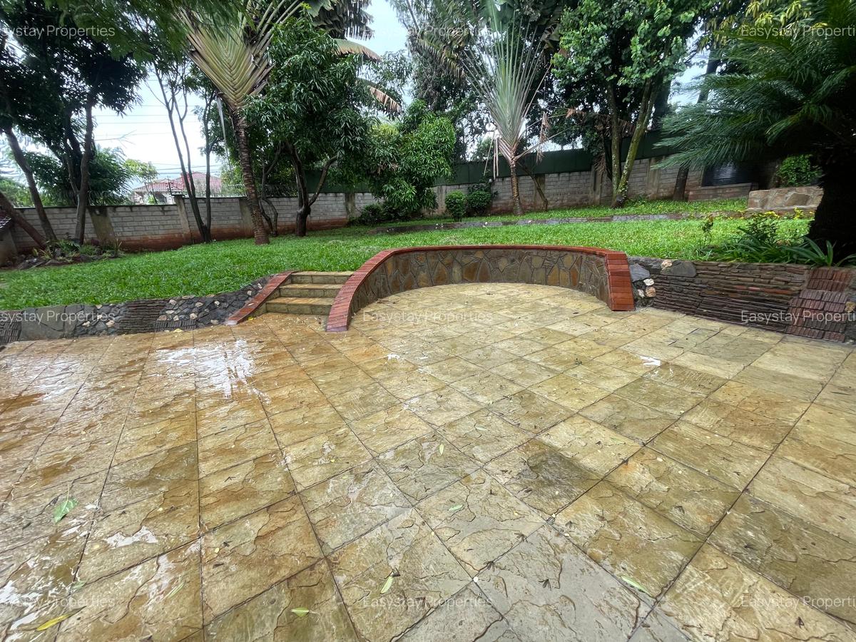 5 Bed House with En Suite in Runda - 19