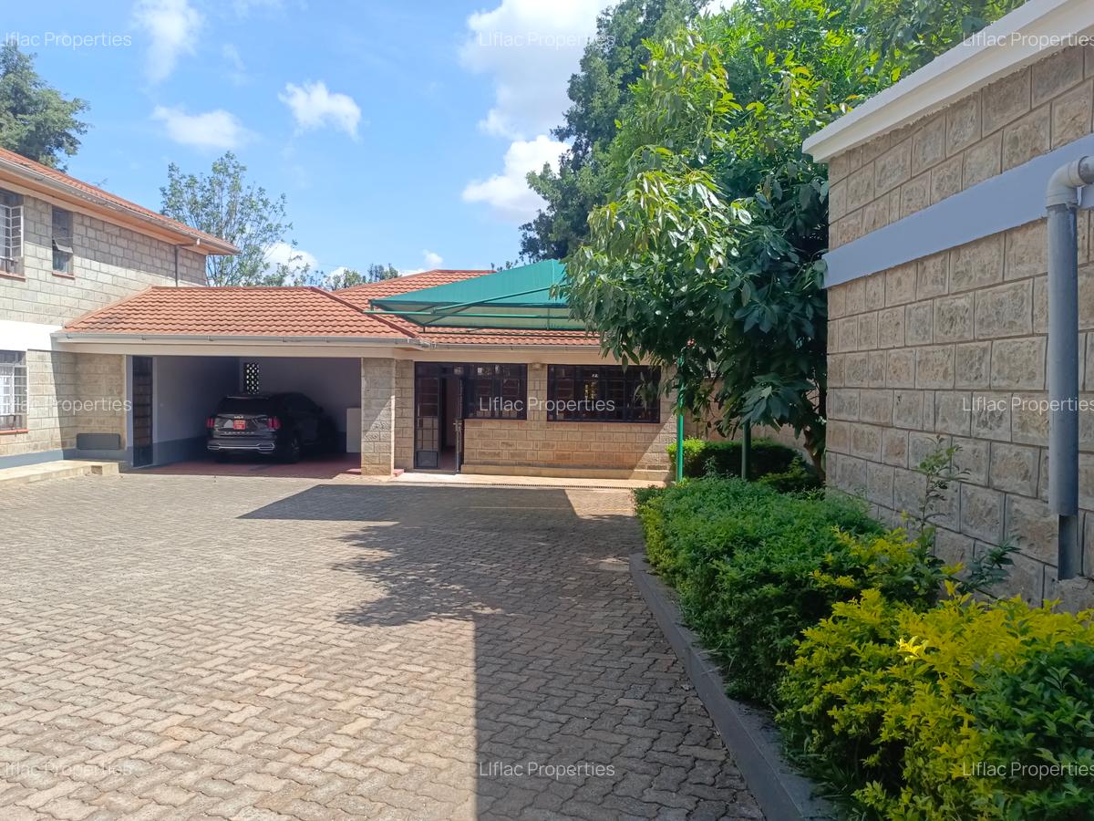 1 Bed House with En Suite in Runda - 2